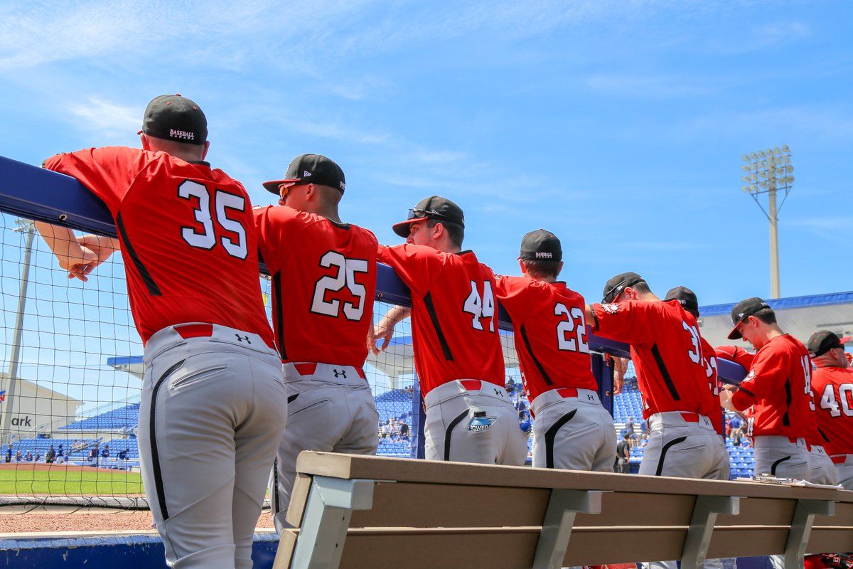 baseballcanada's tweet photo. It's CRAZY to think that the last time any of our National Teams played a game was OTD one year ago when our @BaseballCANJNT took on the #BlueJays in Dunedin.

🤞 we're back on the field soon!

#FlashbackFriday 

🇨🇦⚾️

📸 @AmandaFewer https://t.co/2dkXC9qvQI