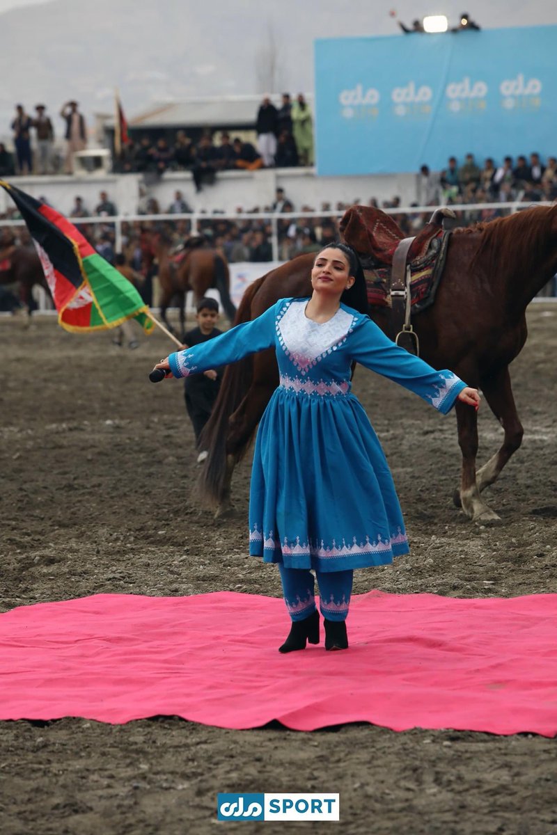 CabulCaptain's tweet photo. Remember this female singer, who is singing in the #Buzkashi2ndEdition in #Kabul, when you talk about the future of Afghans with #Pakistan and the #Taliban. We certainly are #NotGoingBackToThe90s when women were shot to death in this same place. #Peace @US4AfghanPeace https://t.co/paPcpuCiNA