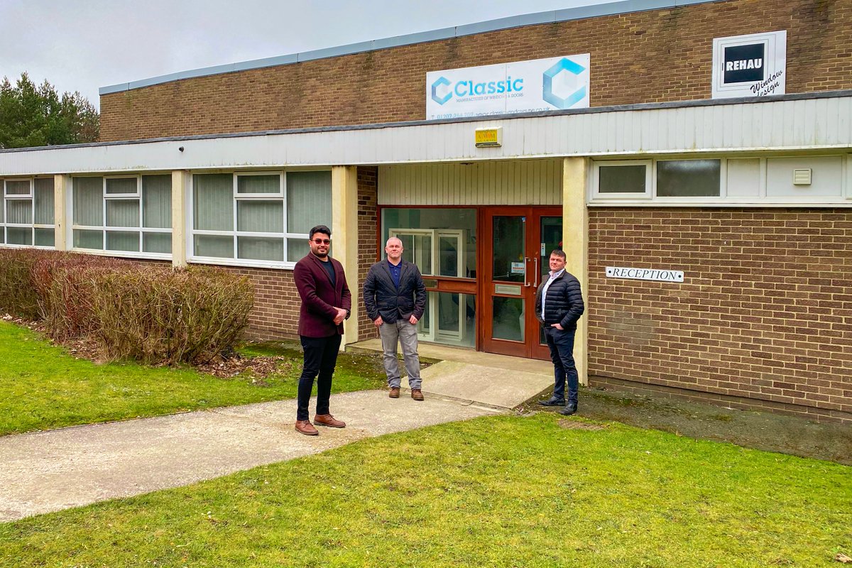 We have a big announcement! 
 
Not only our 10 year anniversary but we are also expanding our business. 
 
Today we are delighted to announce that we have taken over Classic Windows! 🙌

Read the full story here  👇premierroofsystems.co.uk/success-is-thr… 

#PremierRoofSystems #ClassicWindows