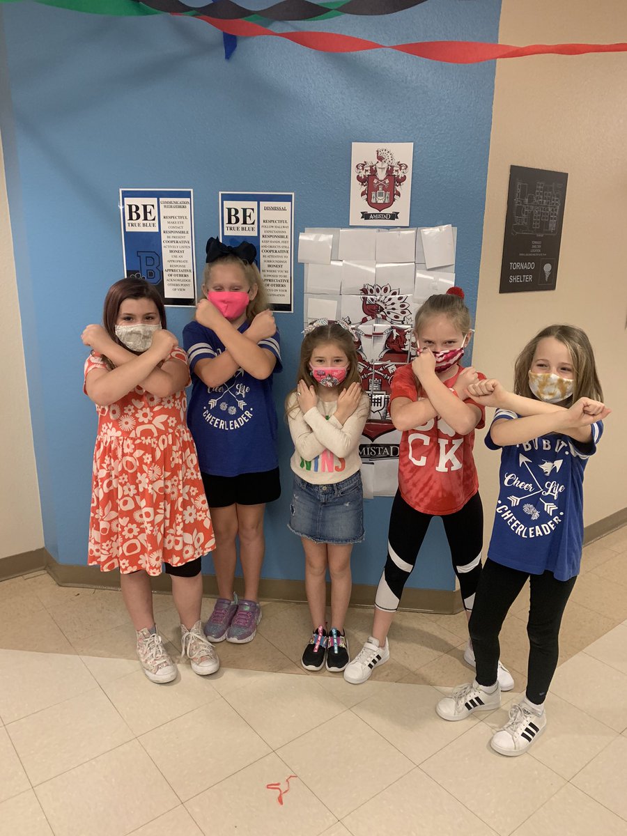 HOUSE RALLY DAY. I messed up big and lost <a href="/AmistadBeck/">Beck Amistad</a>’s big puzzle piece!! They had the BEST attitudes about it and didn’t complain at all. Of course — we found it after the rally ended 🥴😂 and had to document their SPIRIT. So proud of their attitudes!! <a href="/BeckElem/">Samuel Beck Elementary</a>