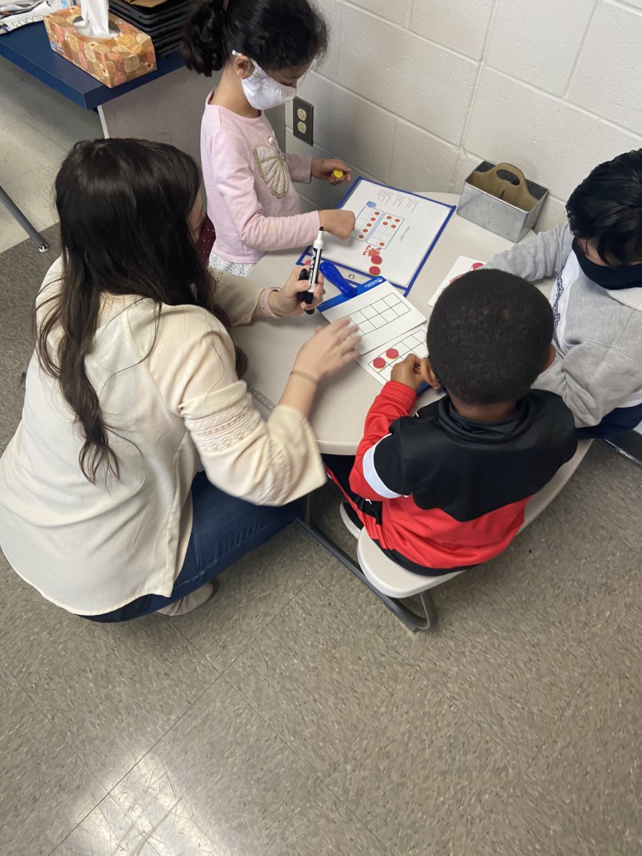 SusanLoveless23's tweet image. Mrs. Mills Kindergarten students did a fabulous job exploring the math today @JCElem_RCS! When students are given the opportunity to explore and discover, they seize it!!  #creatinglearningexperiences #believetheycanandtheywill