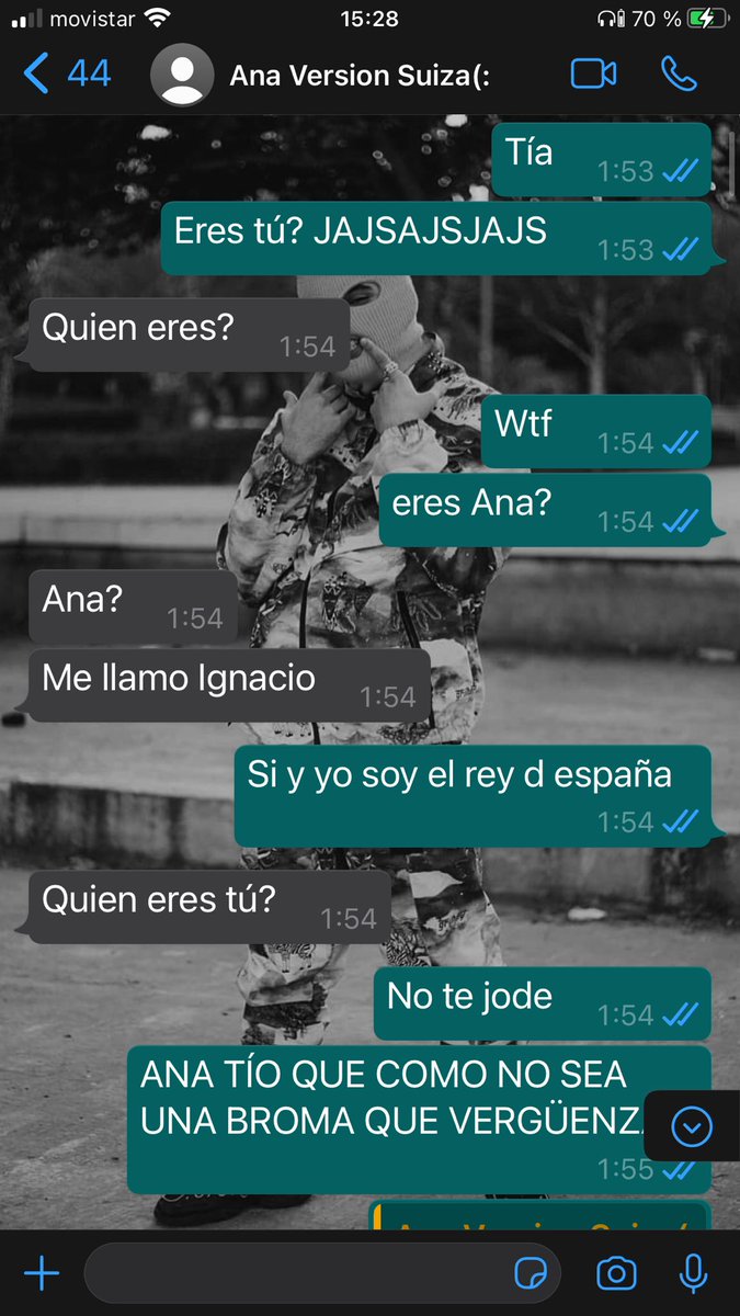 anabrx_'s tweet photo. he borrado sin querer el primer tw xq soy subnormal así que inserto imágenes de mi amiga colaborando😄 
contexto: me cambie de num y le dije que no era yo https://t.co/jlrzhLfRSi