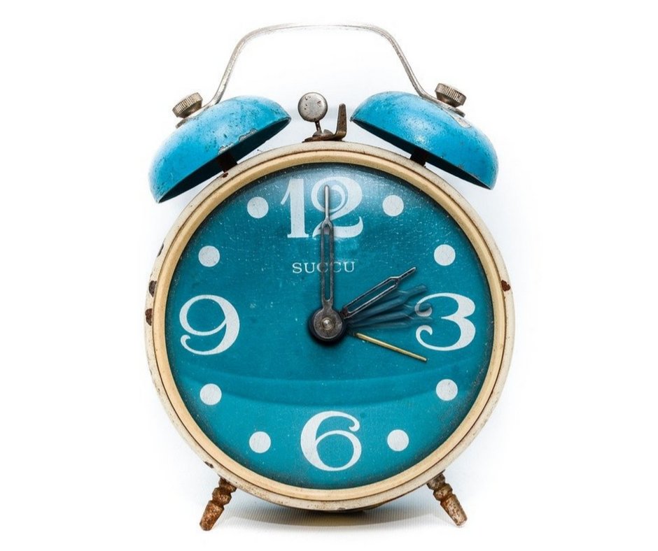 digitsalez's tweet photo. Yeah yeah...I know another post about changing your clock ahead - but hey, maybe it helped someone. Have a great weekend!
#digitsalez #digitalmarketing #BEON21 https://t.co/gmZKJZiQQM