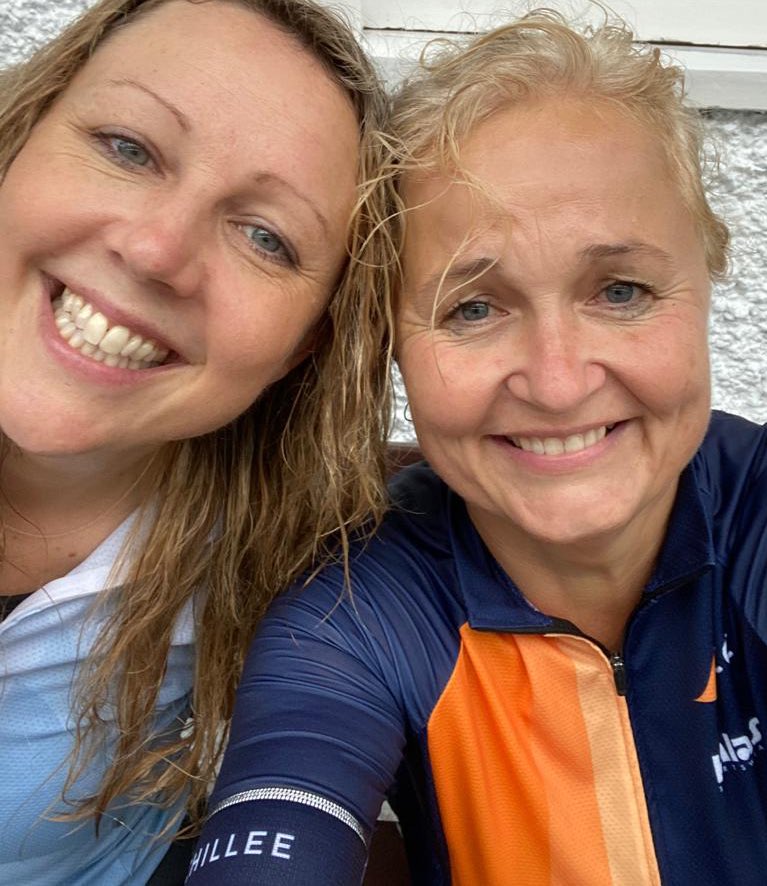 Hotchillee tweet media