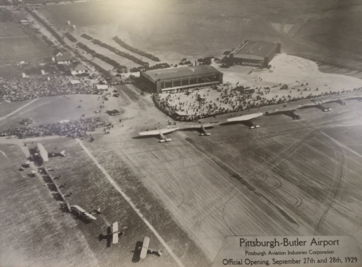 HFA_Butler's tweet image. Flying Fact Friday! The Pittsburgh-Butler Regional Airport opened its hanger doors back in 1929. Just two years after The Spirit of St. Louis made the first ever transatlantic flight!#flyingfacts #flightschool #pilotsofinstagram #pittsburgh #butlercountypa #highflight #History
