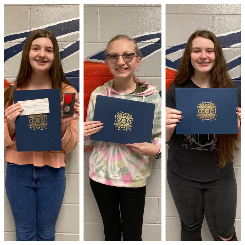 MCS_JMILLER's tweet photo. WMS congratulates our VFW Patriot Pen contest winners! #rocketpride #wearecity https://t.co/8jds1NMjqj