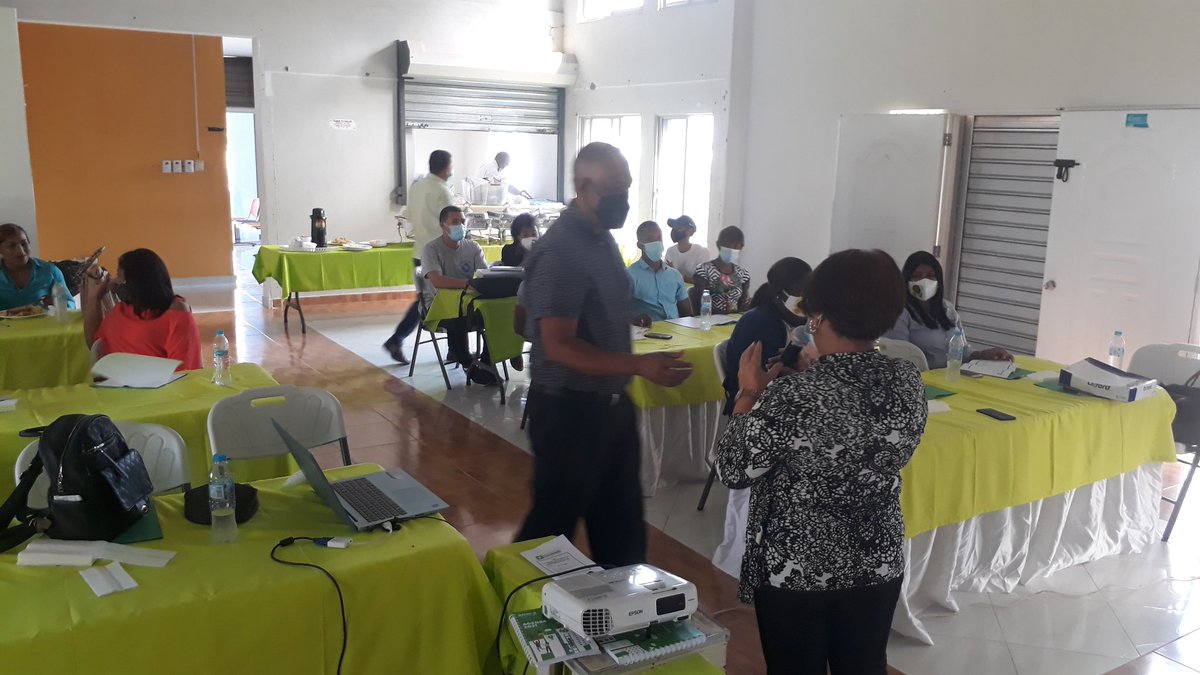 adecuci's tweet photo. Taller "De seguimiento y monitoreo al cumplimiento de Pacto por la Gobernabilidad Democrática" en auditorio Pastor Amado Marte, Centro Comunitario Adecuci. El objetivo crear el Comité de Seguimiento al Pacto. Participación Ciudadana auspicia el evento. https://t.co/4XaIJYDulQ