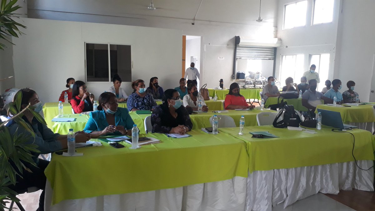 adecuci's tweet photo. Taller "De seguimiento y monitoreo al cumplimiento de Pacto por la Gobernabilidad Democrática" en auditorio Pastor Amado Marte, Centro Comunitario Adecuci. El objetivo crear el Comité de Seguimiento al Pacto. Participación Ciudadana auspicia el evento. https://t.co/4XaIJYDulQ