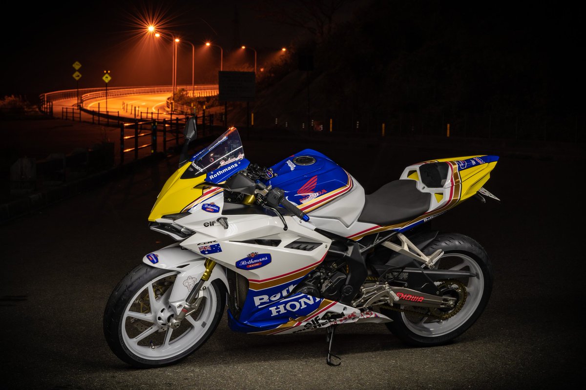 RondineEve's tweet photo. #タイムラインをCBRで埋めよう
#CBR250RR
#MC51
#Rothmans
#ロスマンズ https://t.co/VLjiok9Oct