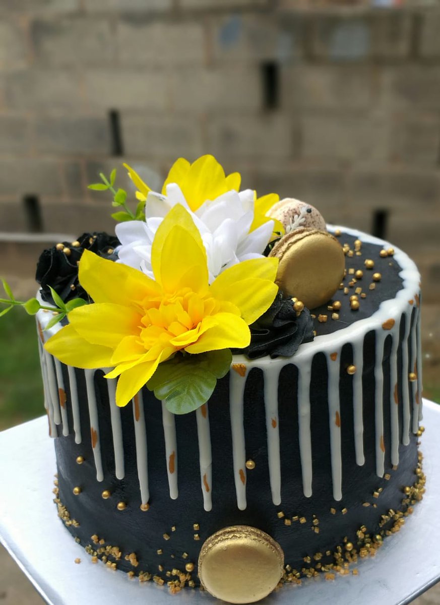 Macentsa's tweet photo. We bake cakes for every occasion. We are in Durban (Umlazi). If wany a cake baked and designed for your event, please contact us...

Call or Whatsapp us on: 068 083 6782
#Orderacake https://t.co/AE2Icn2nbr