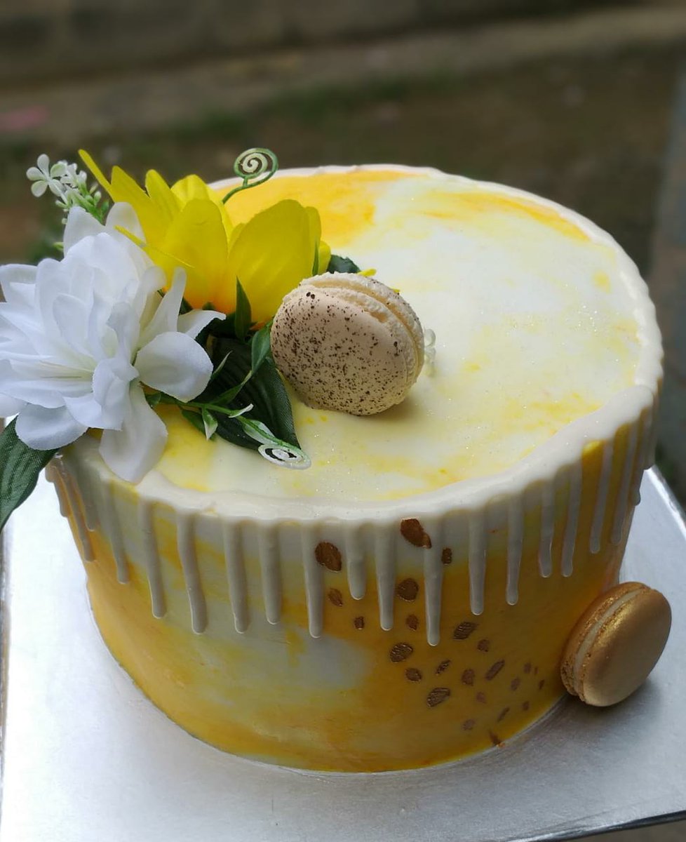 Macentsa's tweet photo. We bake cakes for every occasion. We are in Durban (Umlazi). If wany a cake baked and designed for your event, please contact us...

Call or Whatsapp us on: 068 083 6782
#Orderacake https://t.co/AE2Icn2nbr
