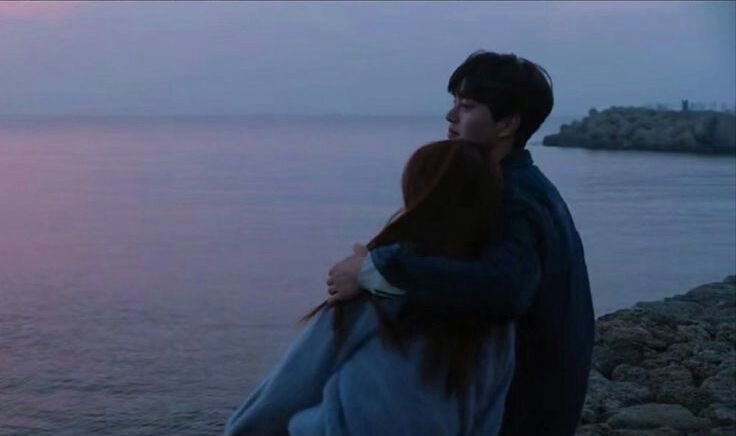 heeslune's tweet photo. Vou fingir que nunca vi Love Alarm. Esperei 2 anos a jojo ficar com o Sun-oh. E no final eles não ficaram juntos.

É isso galera nunca ouvi falar de Love Alarm. 

#LoveAlarmSeason2
#LoveAlarm https://t.co/rucJf7XGZc