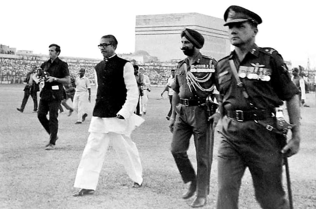 VNouka's tweet photo. "Farewell To Indian 'Mitra Bahini', 12 March 1972, Dhaka Stedium. Photo Collection" #Banglasesh #Bangabandhu #JoyBangla #Year1972 #India https://t.co/lCsOohc2xx