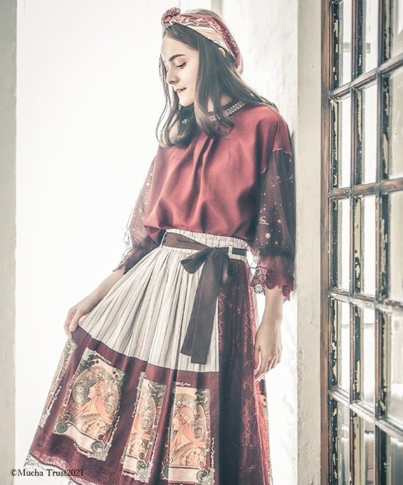 アルフォンス ミュシャ 夢想 黄道十二宮 のワンピース トートバッグ アクシーズファムから