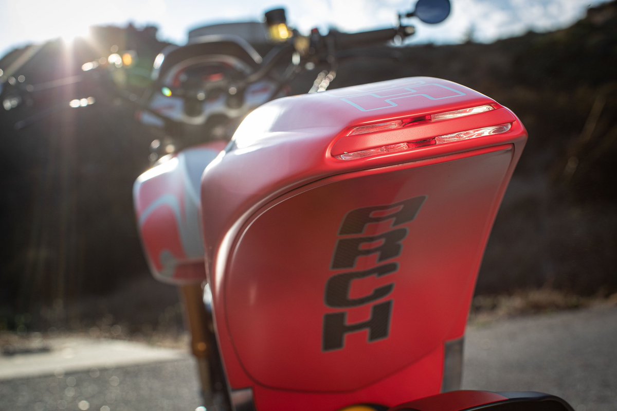 archmotorcycle's tweet photo. Up close you can see the meticulous craftsmanship that makes the KRGT-1 unique. Every component is designed and manufactured with function and form in mind. 

#arch #motorcycle #krgt1 #performance #cruiser https://t.co/atCIFPbvgj