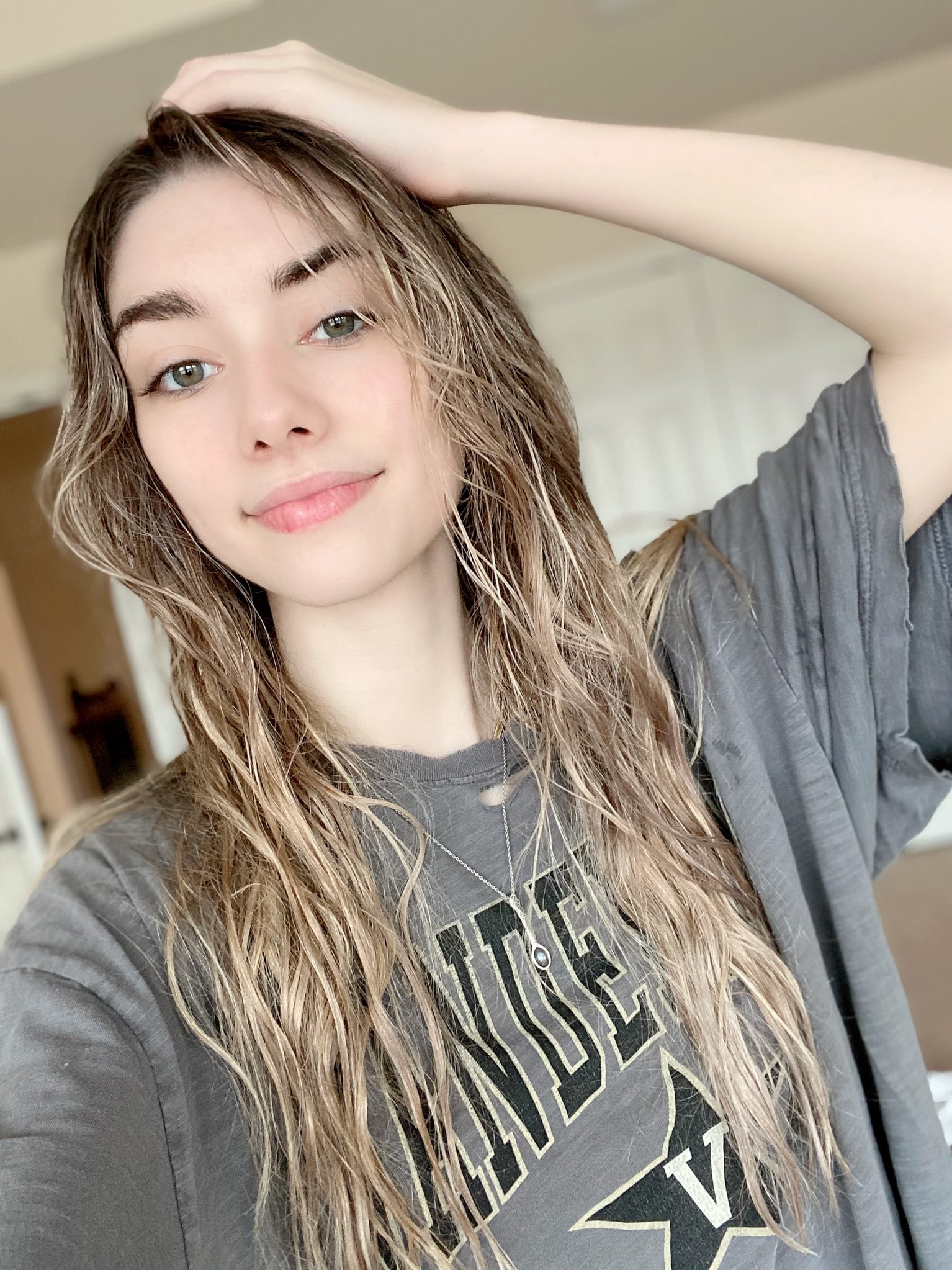 Sommerset on X: ☺️✨ t.coHiG3c3r16f  X