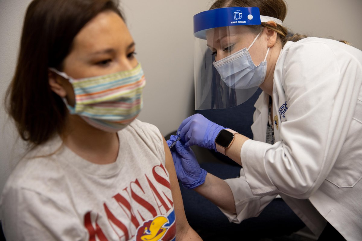 KUprovost's tweet photo. Thank you, KU Emergency Mgmt, Human Resource Mgmt, @LDCHealth, @Beakhealthy and @KUTechnology for KU’s first on-campus COVID-19 vaccine clinic. It served faculty and staff in the state’s Phase 2 in-person, high-contact, and essential worker categories. https://t.co/SnU8D1LMIR https://t.co/DjgkXTIGEU