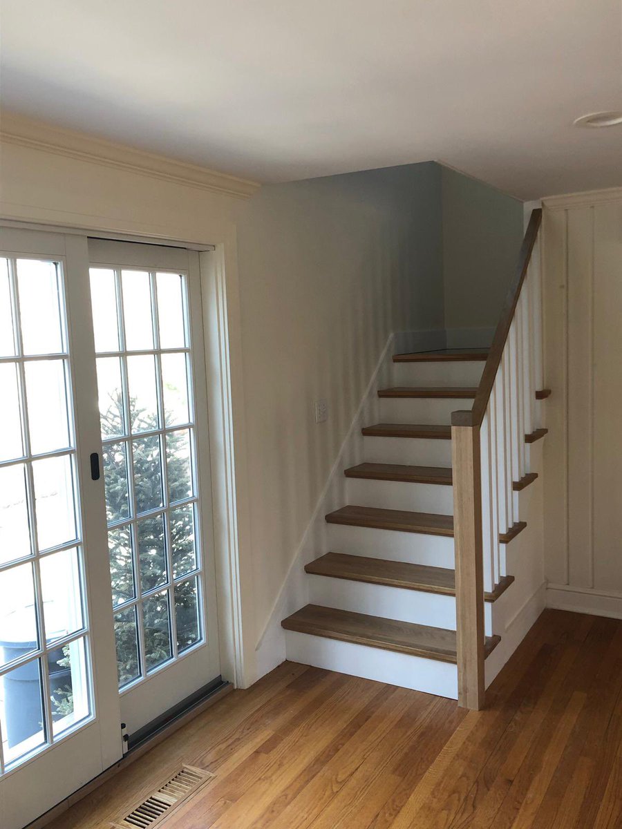 Our Frogtown project is taking great shape as the renovation is complete on the staircase. Simply stunning! 

#vakota #architecture #Connecticut #homedesign #residentialdesign