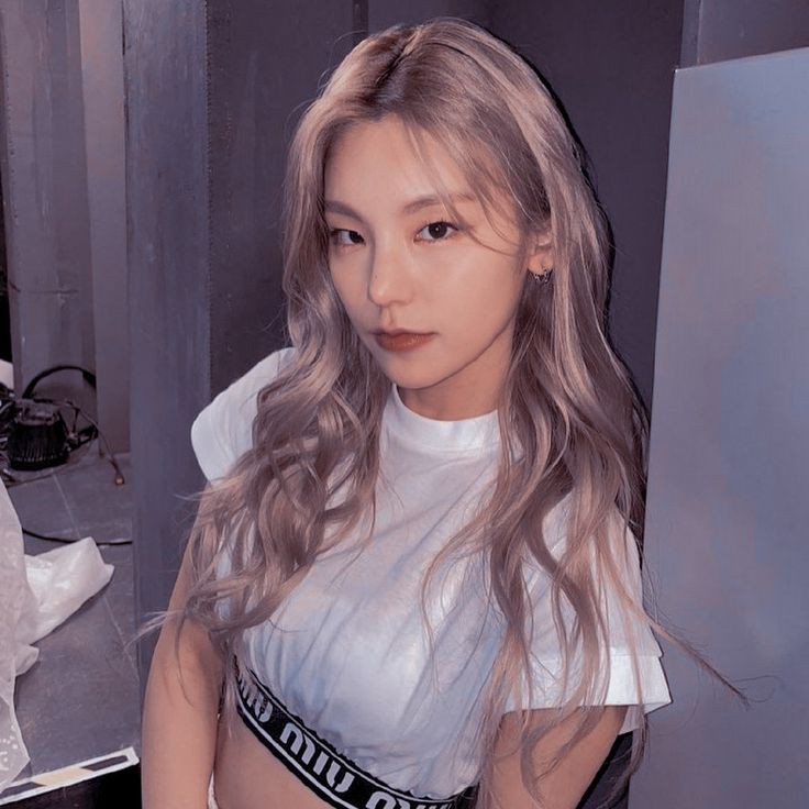 ArellaCrml_'s tweet photo. hi , saya Arabella newbie rp twt.
ada yang mau ngajarin saya 
.
.
mutualan ? rt/like
fmbst ? dm
#roleplayerindonesia #roleplayer #Rpw #root #roleplayer #roleplayeraccount #roleplayeraccount #roleplayertwt https://t.co/3uuYJAxCcU