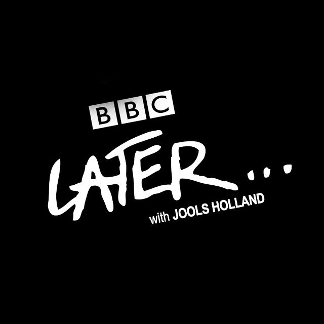 I’m back on the BBC tonight with <a href="/paulwellerHQ/">Paul Weller</a> playing a track from the new album Fat Pop. Join us BBC2 10pm 💥 #laterjools