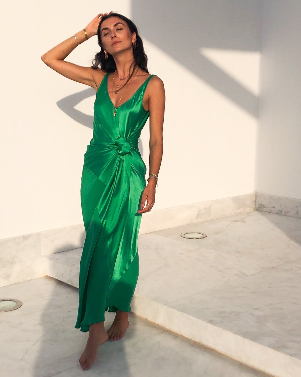 When in doubt - Green  💚💚💚

#TheCannesDo #GreenSilkDress