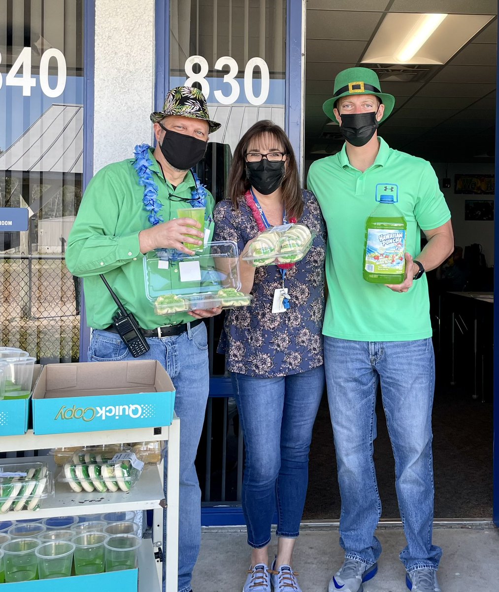 Traci Athanason (@athanasontraci) on Twitter photo Top of the mornin’ to you! Thanks for the St. Patrick’s Day treats <a href="/PGES_Principal/">@PGES_Principal</a> and @PineGroveAP! @🍀💚 Top of the mornin’ to you! Thanks for the St. Patrick’s Day treats <a href="/PGES_Principal/">@PGES_Principal</a> and @PineGroveAP! @🍀💚