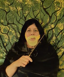 UnbrielievablyG's tweet photo. #Item84: In @feliciaday's "The Guild" the gang's favorite restaurant was Cheesybeards obviously named after you its founder and your magnificent cheesy beard and mustache. You must eat your beard after you take your picture. Completed by @Laura_LovinLife #GISH https://t.co/1G5maMI9AV