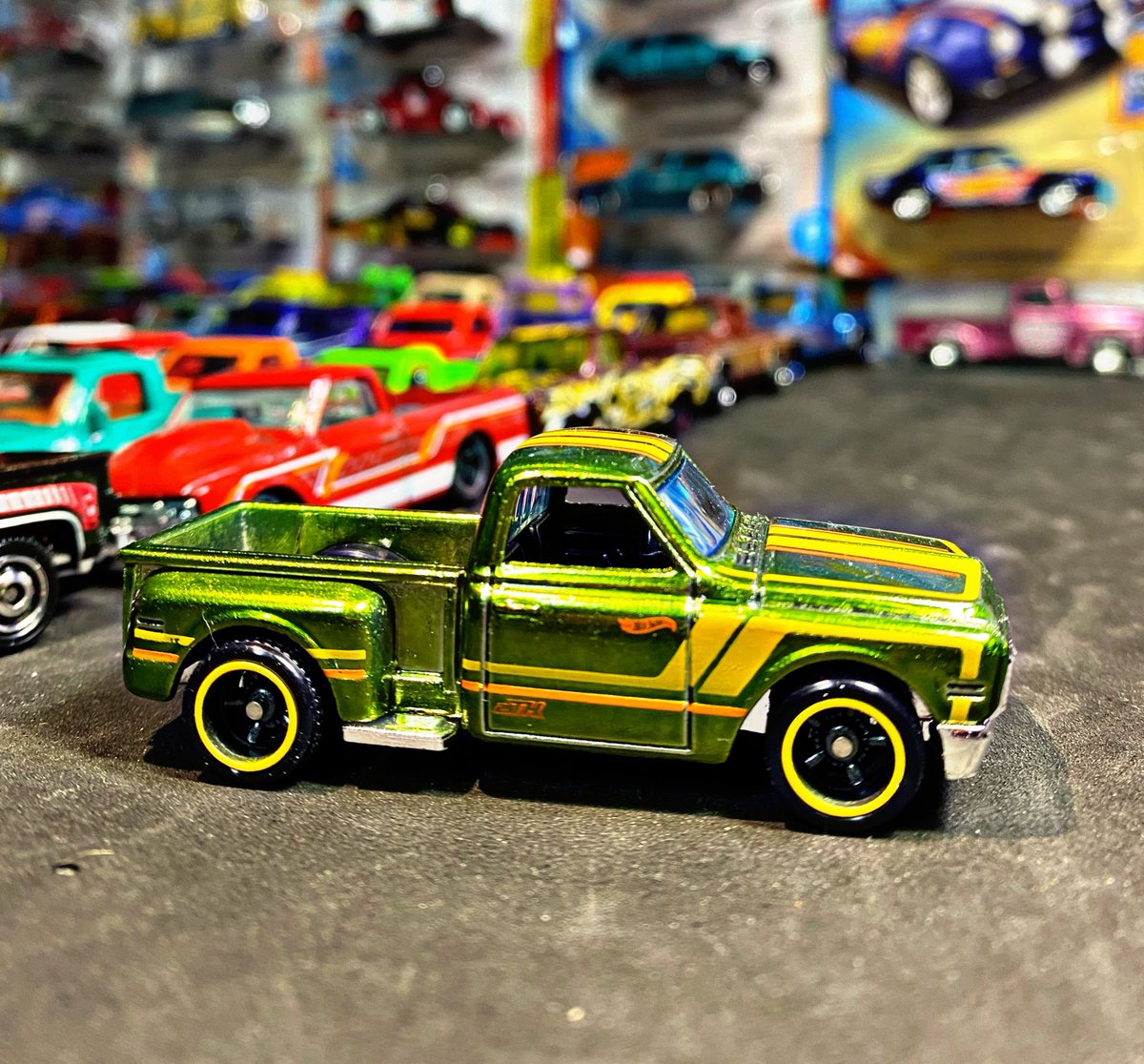 007Efrain's tweet photo. 69 Chevy custom 🤢 #chevy #chevytrucks #chevycustom #customchevy #69chevy #trucks #truck #hotwheels #hotwheelschevy #hotwheelscollector #lapuramantecadellechon #bandahotwheelera #hotwheelsmalaysia #hotwheelsmexico https://t.co/BogJArZVED