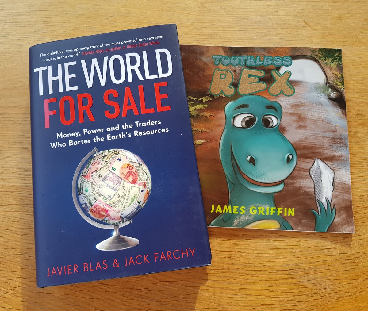 Toothless Rex tweet media