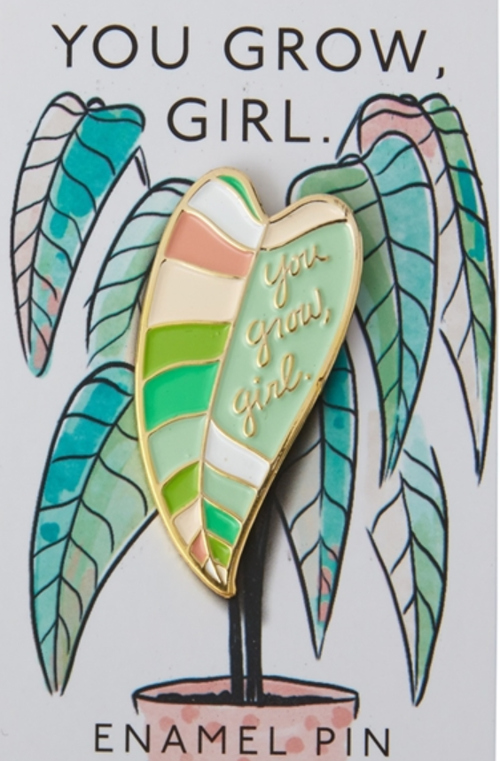 AIFDHqtrs's tweet photo. Your outfit is simply NOT COMPLETE without one of the new enamel pins from @AccentDecor! They have 9 on trend styles to choose from so it's hard to pick a favorite but we have a special crush on this one! #proudtobeaifd #partnerprops https://t.co/h7ZAoAWwdo