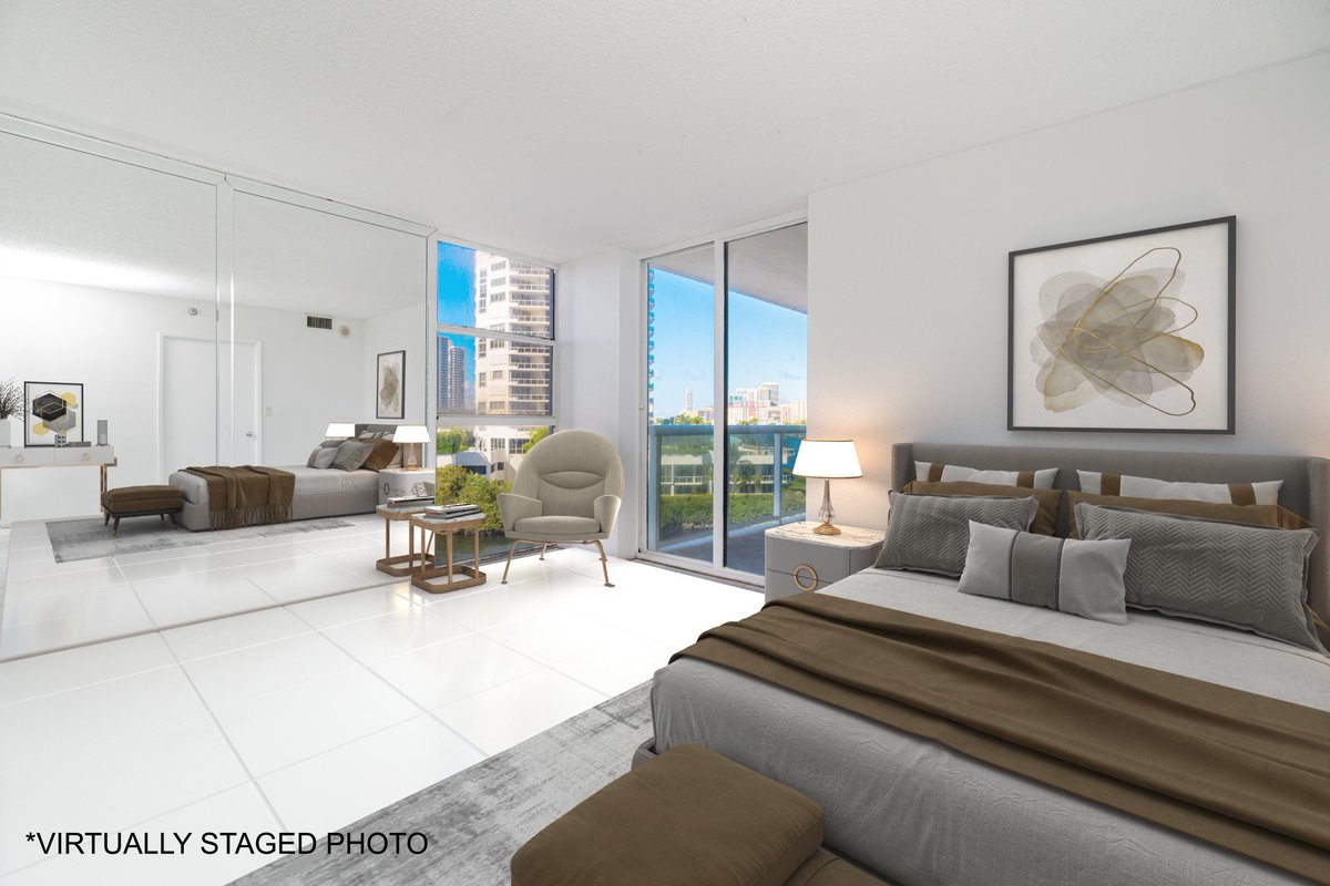 UST LISTED IN AVENTURA 🔥🆕🔥
🥰 Designer Ready Unit 
 Make this 2 bedroom Waterview condo your dream home. Large bedrooms &amp; lots of closet space. Enjoy the Ocean Breezes from your balcony &amp; great views from your Living room &amp; Bedrooms.
📲 786-210-0770
🌐 bit.ly/20515ECountryC…