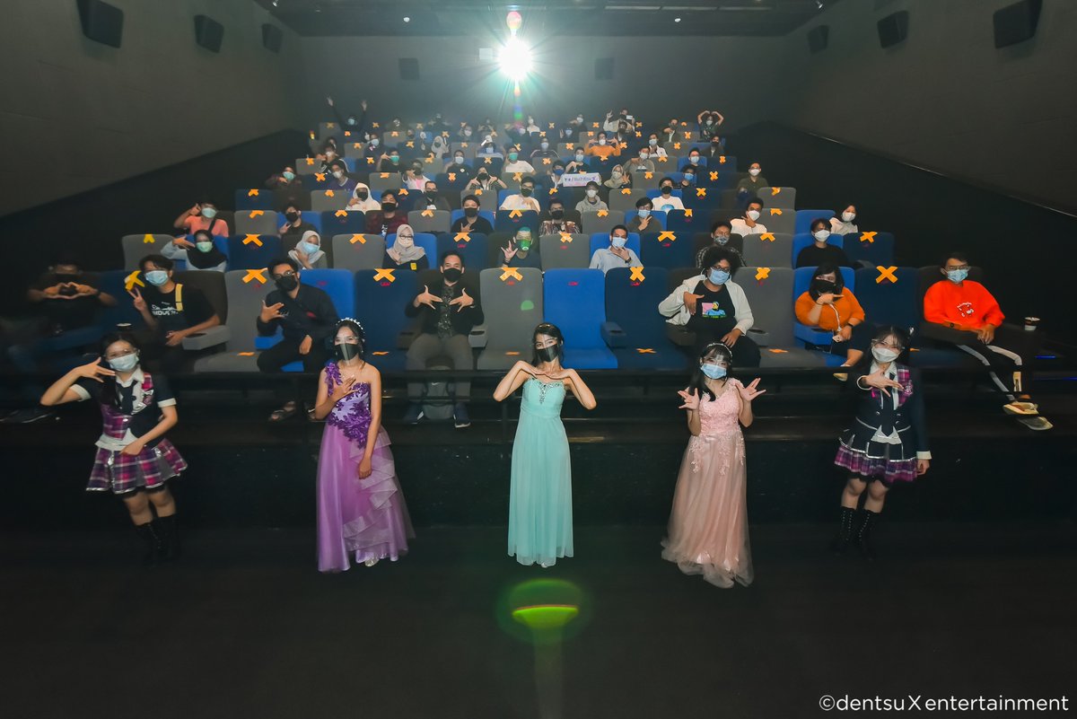 Terima kasih juga bagi yang telah menyaksikan live streaming "Fly! Team T" dari Auditorium <a href="/CGV_ID/">CGV Cinemas</a>
 Fx Sudirman. #LastFlighTeamTJKT48 #JKT48atCGV