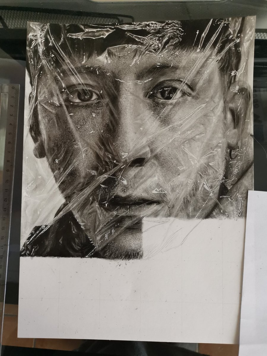 Rudyportraits's tweet photo. Bonjour les amis, voici mon nouveau dessin, 30 heures de travail environ. Pour le concours de Eddy de Pretto. J'ai besoin d'un maximum de j'aimes et de partages je compte sur vous pour m'aider svp. Ça vous prendra qu'une seconde et ça pourra m'aider énormement 🙏😘 #dessineeddy https://t.co/ebcWhRxj5o