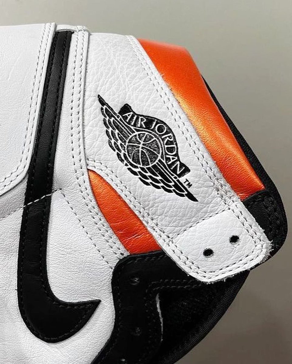 nicekicks's tweet photo. Images leak of the “Electro Orange” Air Jordan 1 High OG, slated for Summer release. ☄️ https://t.co/XF0uzC3IQ4