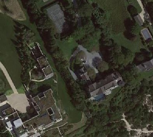 HamptonsHot's tweet photo. News comes this morning that 70 Further Lane, East Hampton, has traded off the market, selling for $59.5 million just last month. The seller was 70 Further Lane LLC, while the buyer was 70 Further Lane Holdings LLC. (Well, that's imaginative!)
https://t.co/C6nBSfVpko
@trdny https://t.co/ws4JXgClU9