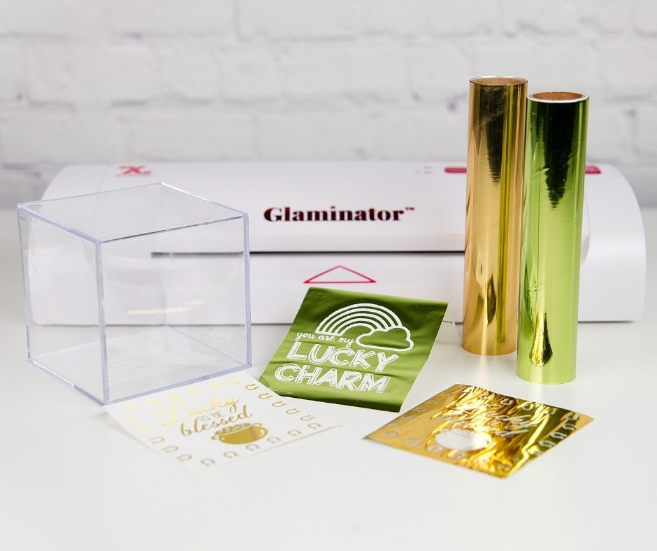 xyroninc's tweet image. ☘️☘️GLAMINATOR GIVEAWAY on Facebook☘️☘️
For the chance to win one Glaminator with 8 rolls of extra foil.... please comment with a quick photo 📸 of your first Xyron machine on our Facebook page.   
#xyronglaminator #25yearsofxyron #foilingfun #funfoilingfriday#craftwithxyron