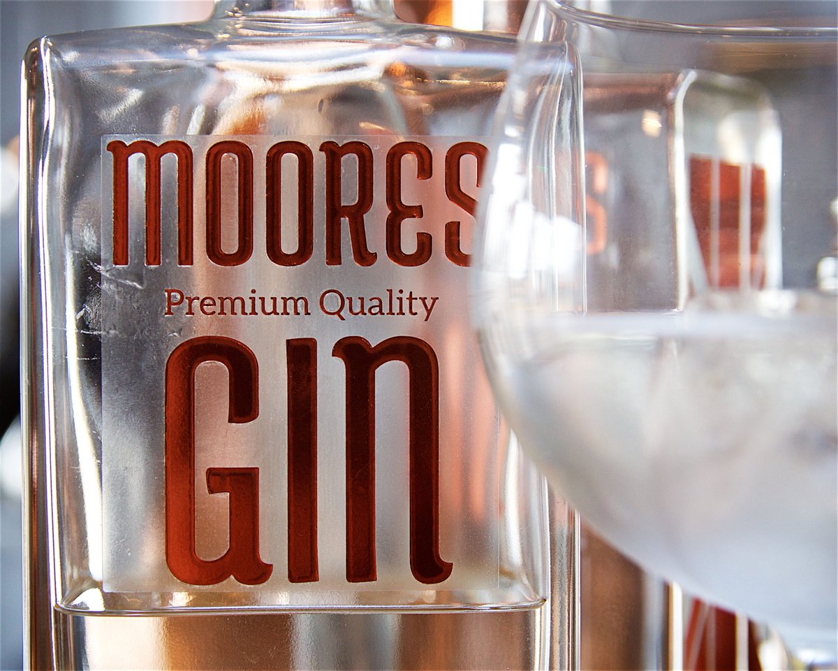 Moores of Warwick tweet media