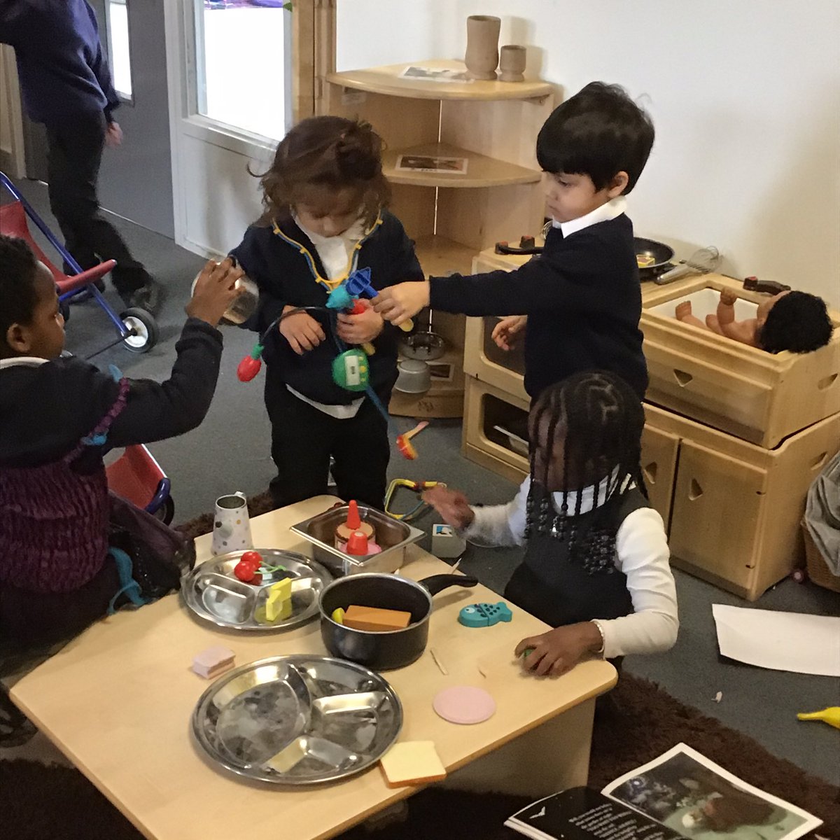 LozellsCM's tweet photo. Welcome back Nursery! What a wonderful first week back ❤️
#earlyyears 
@LozellsPrimary @MiriamA95449887 https://t.co/vPZ1mY8vQO