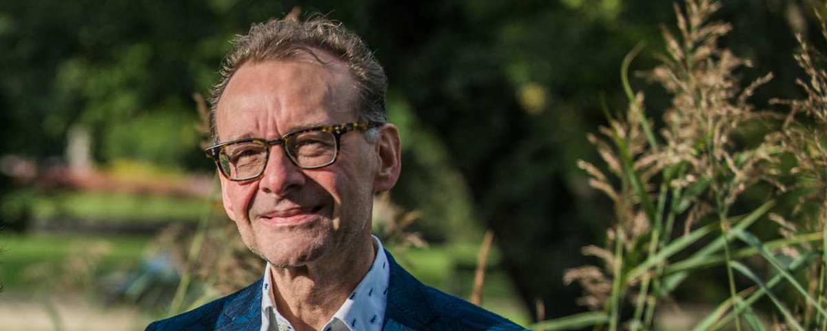 Even voorstellen: <a href="/PaulvanLiempt/">Paul van Liempt</a> (BNR). Van Liempt zal aanstaande woensdag tijdens het verkiezingsevenement De Uitslagavond in Nieuwspoort. Voor meer informatie over het evenement en aanmelding, zie: nieuwspoort.nl/agenda/overzic…

#Verkiezingen2021