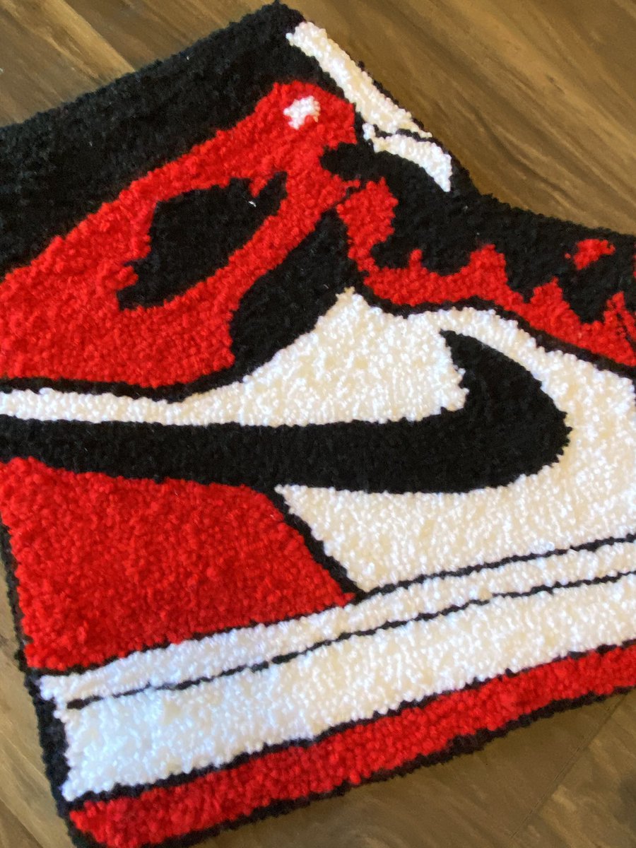 carlosflores187's tweet image. A simple Retweet can help support my small business