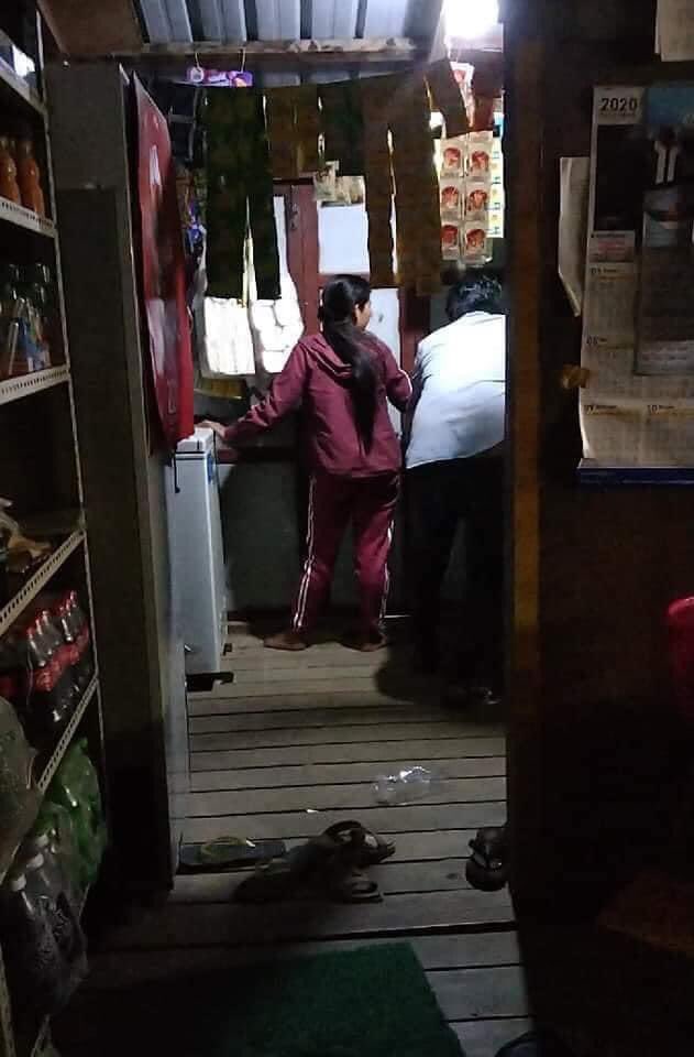 Ngwe_Kyalsin's tweet photo. Myanmar Military Terrorists raided Mogok Township around 9:30pm and chasing after the resident vigilantes who are fleeing!Vigilantes are safe since they can run in time!But thing got destroyed badly!One resident was taken by thugs during chaos!
#WhatsHappeningInMyanmar
#Mar12Coup https://t.co/SRJT45pmWr