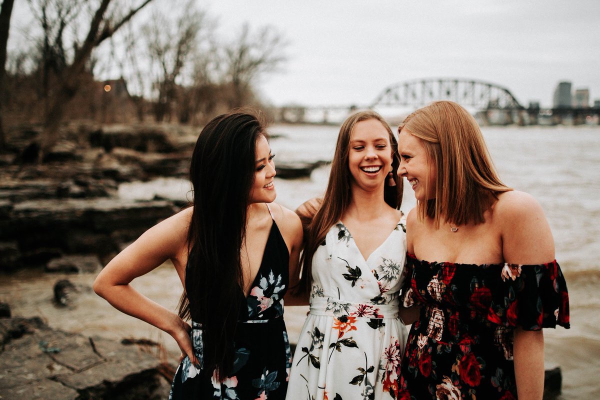 our pretty girls 💜