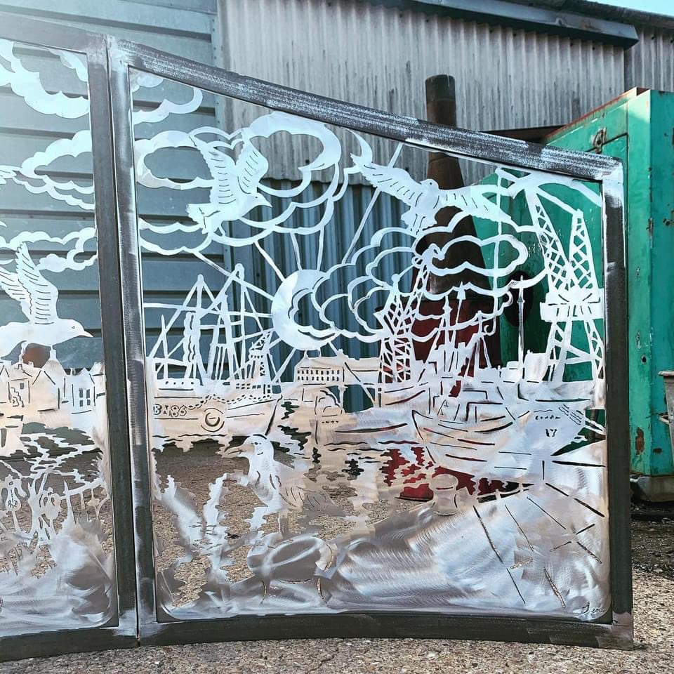 bostoninbloom's tweet photo. Delighted to share Jeni Cairns’ beautiful sculpture for @poacherline’s Boston Station. It illustrates Boston’s history going back to the @Hanseboston Wool Merchants, the fishing history and the @Stump_boston. https://t.co/4C4dyjuw3m