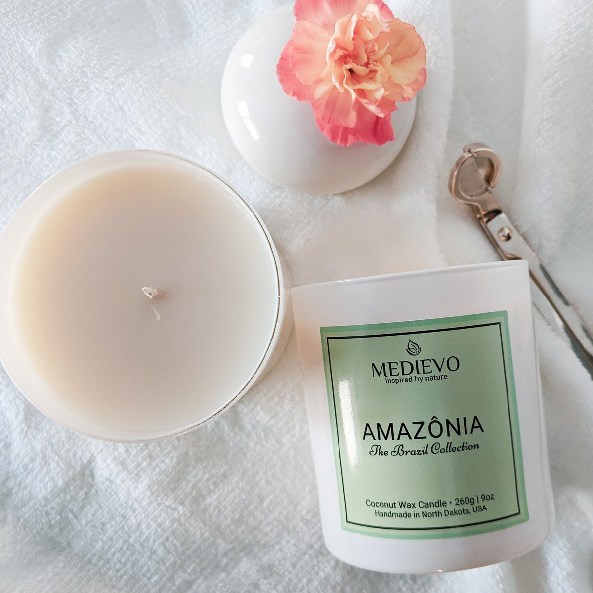 I know you are also having a busy and sometimes stressed life. I am. Almost everyone is struggling with something, so I know how that feels. What about relaxing with a spa-like aroma?

#candles #amazonrainforest #spa #relaxing #aromatherapycandles #homedecor