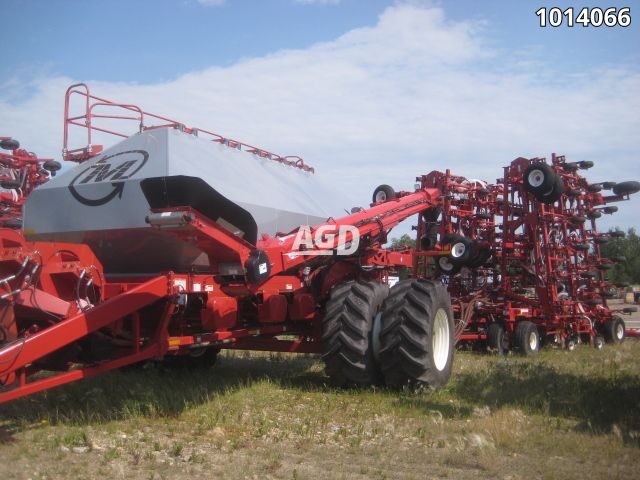 TheAGDealer's tweet image. Morris 9800 w/71 Contour 2 Air Cart (used): 10-inch spacing, double shoot. Located in Wadena, SK. (contact for price) agdealer.com/detail/1014066…