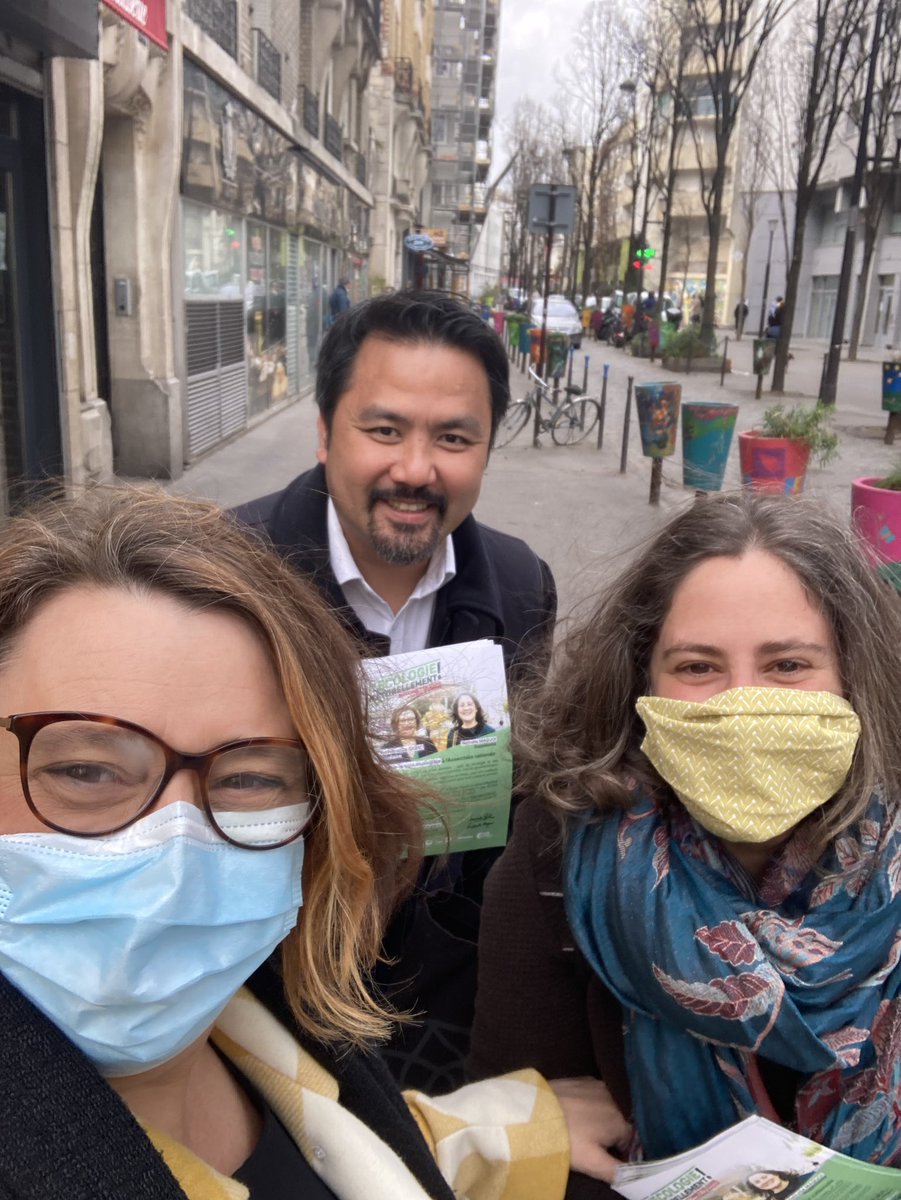 antoinetteguhl's tweet photo. Avec @nathaliemaquoi, nous rassemblons les citoyen-nes au delà de nos formations écologistes, ici avec @ValeryVuong dans le quartier #saintblaise 
@GenerationsMvt @EELV_Paris https://t.co/izrGpB11OQ