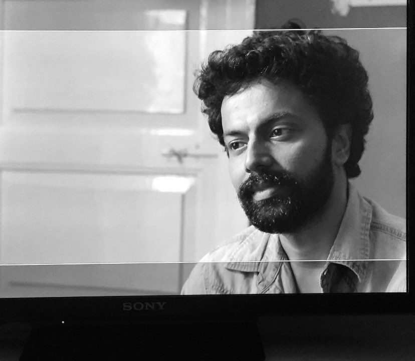 Ajaiactor's tweet photo. Every picture tells a story, can't wait to see the story of this picture on the screen #Kaadhalumnaanum
#fridayflashback #shootdiaries #shootpic #realeasingsoon #tamilfilm #actorslife #waiting https://t.co/DOWiqVX2Ir