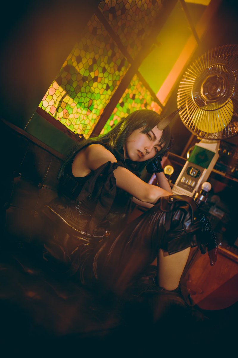 Royal_Uranus tweet media