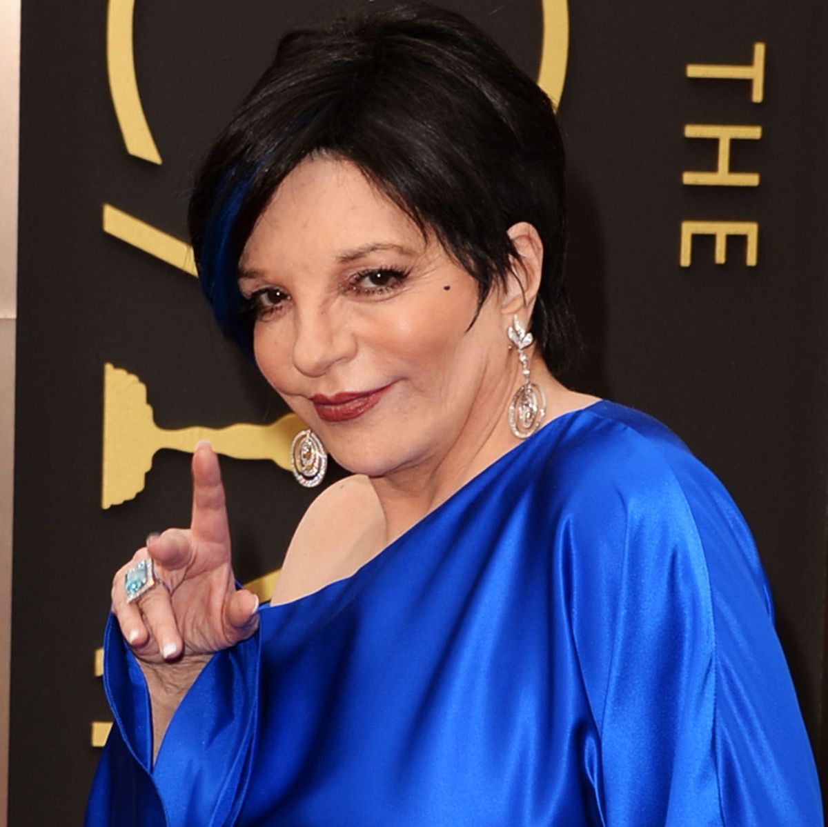 Happy 75th birthday to famous actor, dancer, singer, Liza Minnelli! 