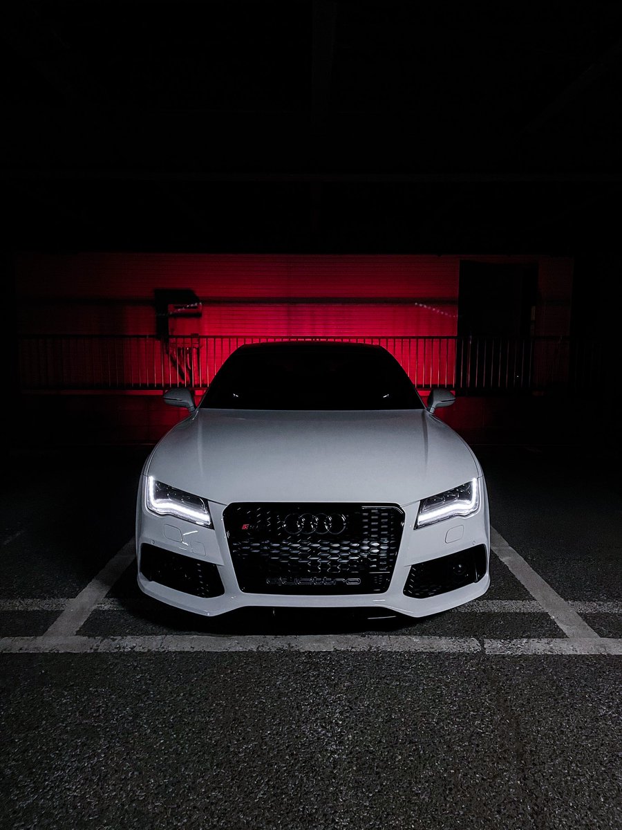 U2 Films Audi 納車 速いしかっこいいし3150です Racingの車高調と志村工業でワンオフマフラー Rsのエアロも組みました これからちょこちょこ弄っています